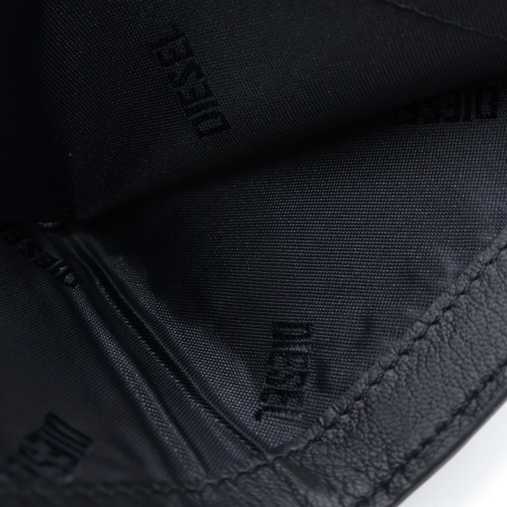 DIESEL(ディーゼル) ロゴエンボス レザー コンパクトウォレット 二つ折り財布 ブラック