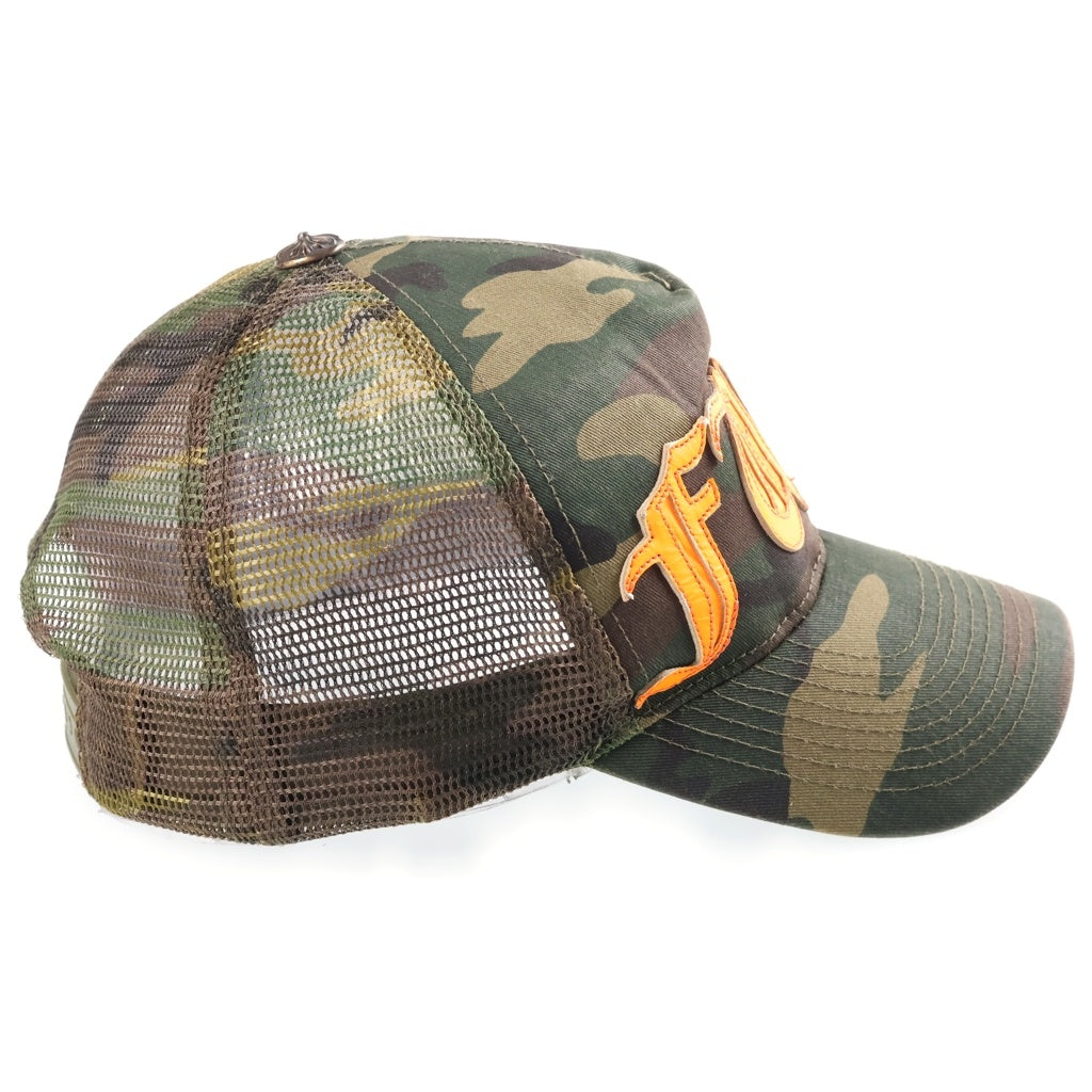 CHROME HEARTS(クロムハーツ) OLD FUCK TRUCKER CAP オールド カモ柄 レザーパッチ クロスボール メッシュ トラッカーキャップ 帽子 カーキ