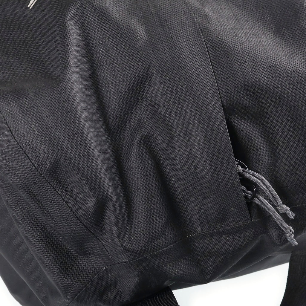 ARC'TERYX(アークテリクス) CARRIER DUFFLE キャリアダッフル ナイロン ロゴデザイン 1ショルダー バッグ ブラック 13959 レディース