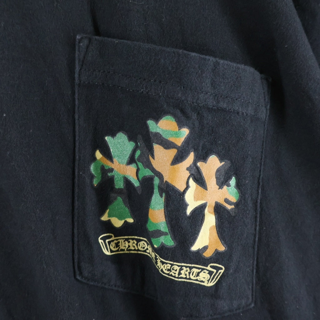 CHROME HEARTS(クロムハーツ) CAMO HORSESHOE S/S TEE バックホースシュー アームロゴ カモ柄プリント クルーネック 半袖Tシャツ カットソー ブラック