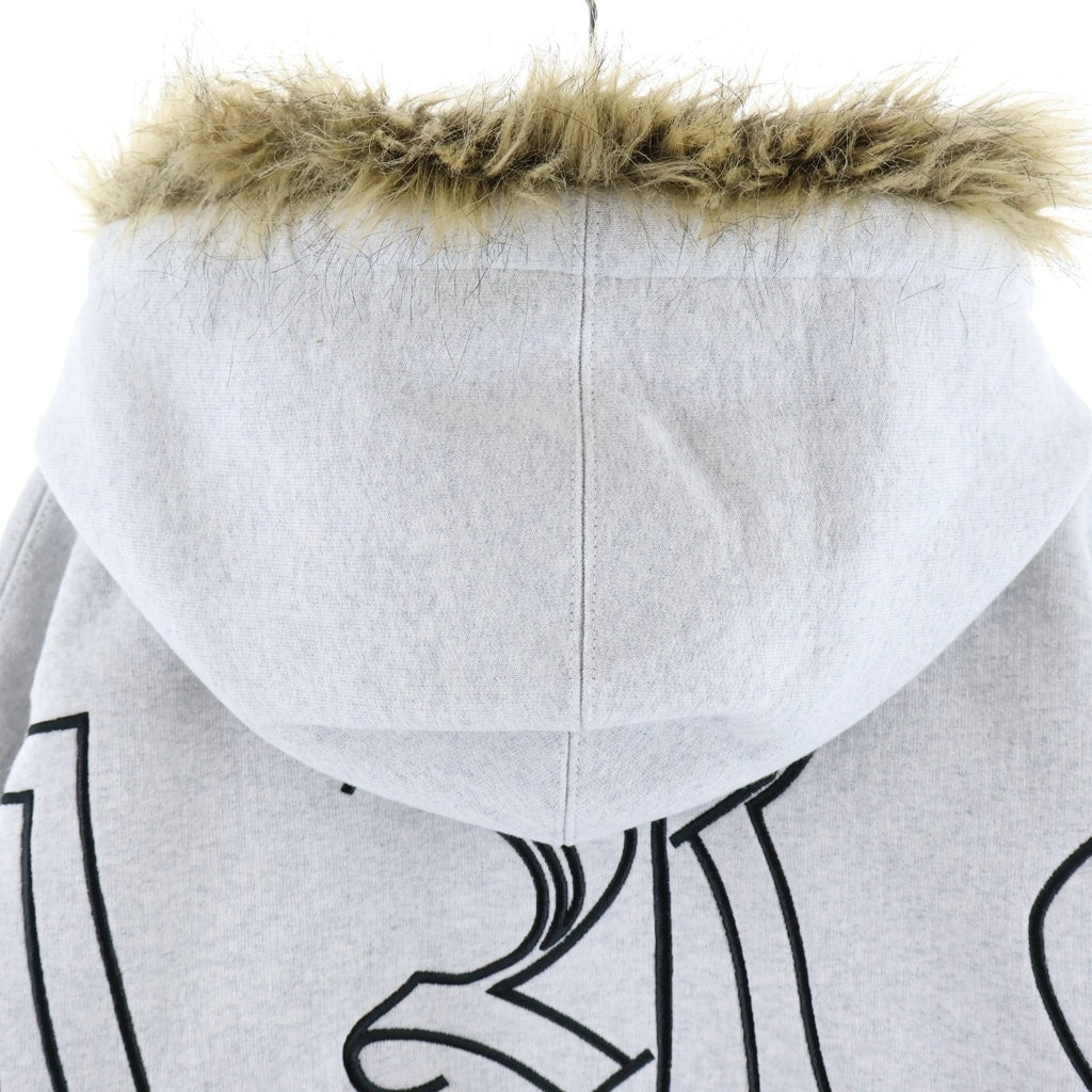 SUPREME(シュプリーム) 25AW Faux Fur Zip Up Hooded Sweatshirt フェイクファー ロゴ刺繍 ジップアップパーカー グレー