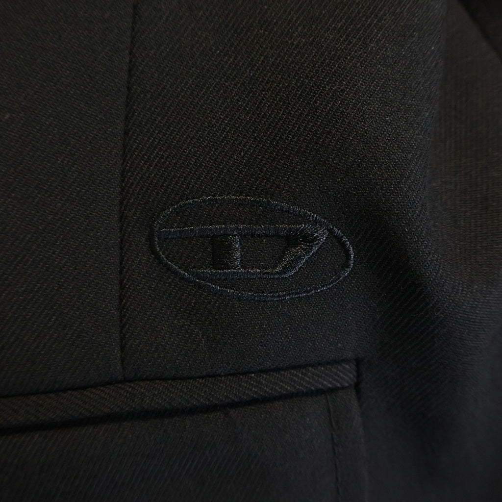 DIESEL(ディーゼル) 23AW J-HIVO ヴァージンウール サイドデニムライン デザイン シングルテーラードジャケット/スラックスロングパンツ セットアップスーツ ブラック A10415