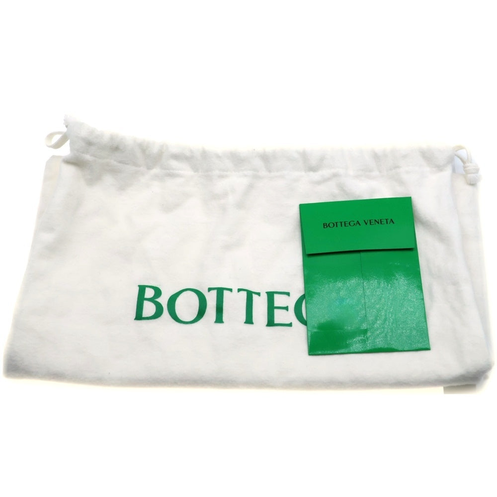 BOTTEGA VENETA(ボッテガヴェネタ) ザ・ポーチ ショルダーバッグ 斜め掛けバッグ がま口バッグ シルバー レザー