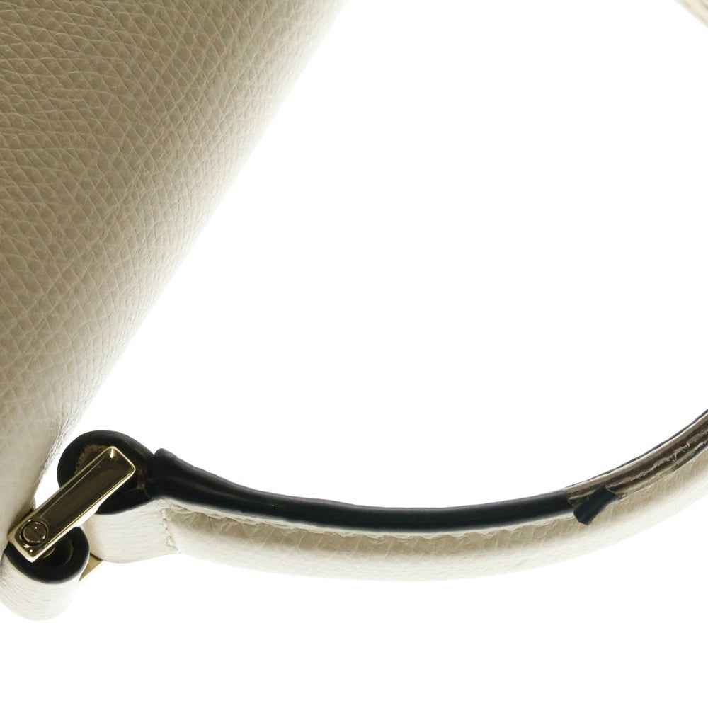 valentino garavan(ヴァレンティノガラヴァーニ) Vスリング 2WAYハンドバッグ ショルダーバッグ レザー アイボリー ゴールド金具 B0F53 KGW