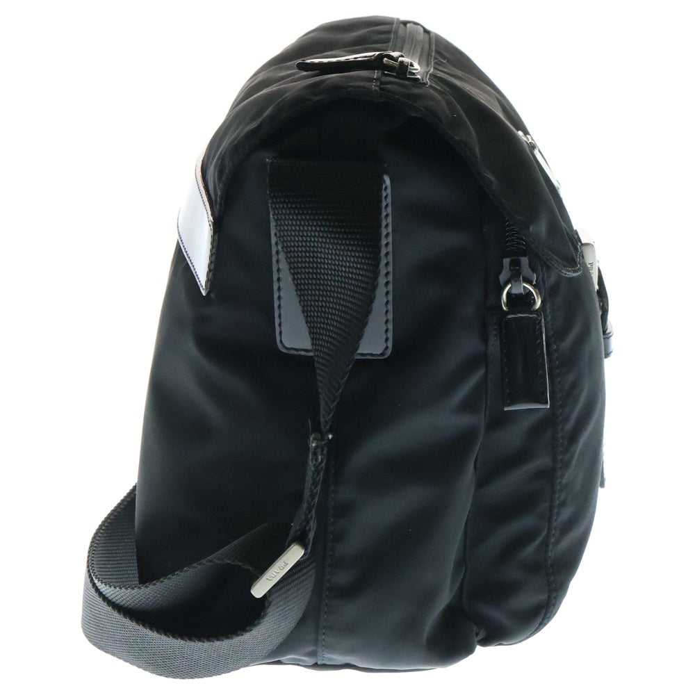 PRADA(プラダ) テスートナイロン レザー トライアングルロゴプレート ショルダーバッグ シルバー金具 ブラック B8994