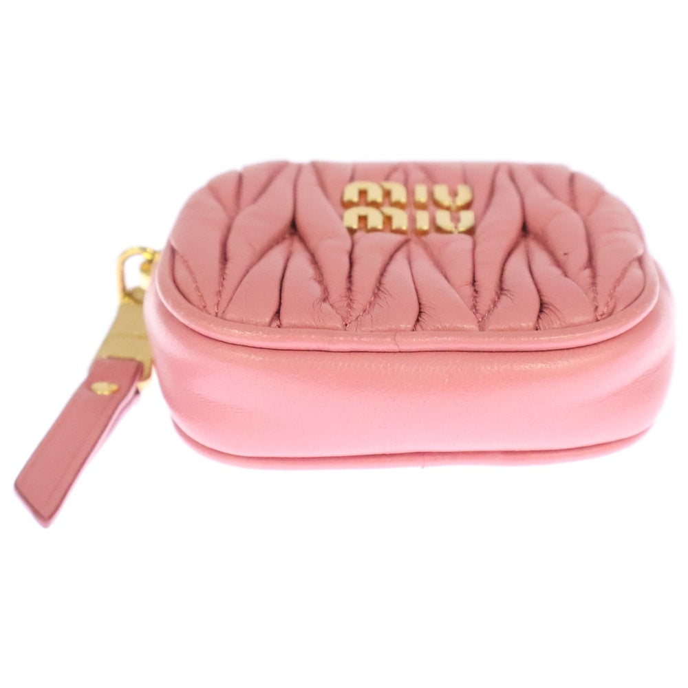 miumiu(ミュウミュウ) マテラッセ AirPods Pro ロゴレザーケース 小物入れ ピンク レディース