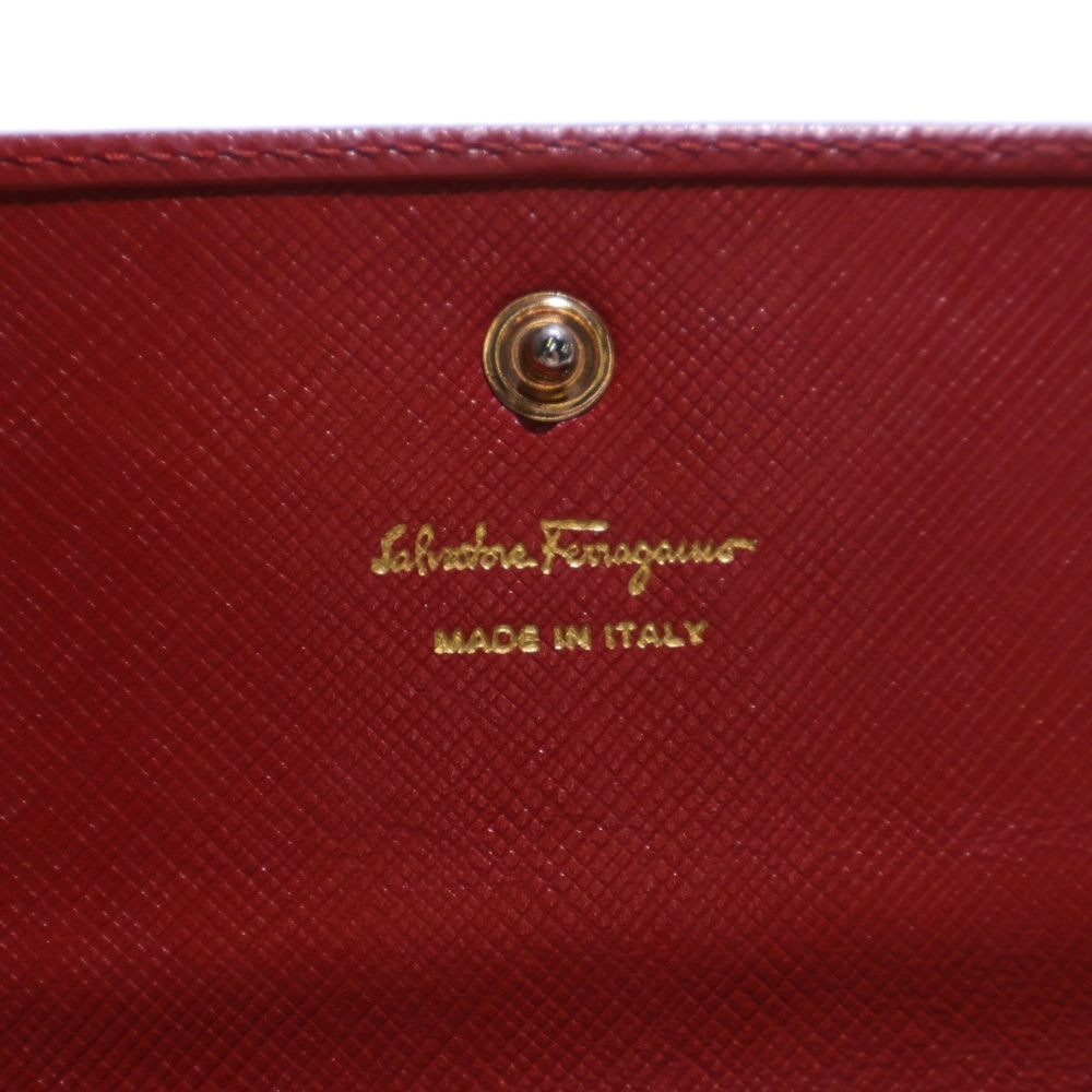FERRAGAMO(フェラガモ) ロングウォレット 長財布 カードケース レッド ゴールド金具 レディース