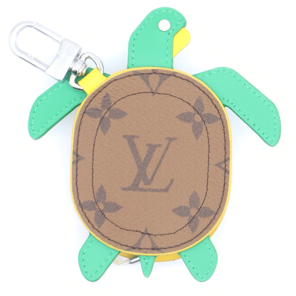 LOUIS VUITTON(ルイヴィトン) LVタートル キーホルダー バッグチャーム ポーチ 小物入れ キーリング キーホルダー ブラウン×グリーン M01471 シルバー金具 レディース
