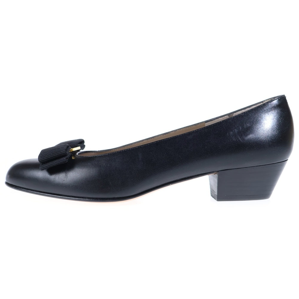 Salvatore Ferragamo(サルヴァトーレ フェラガモ) ヴァラ パンプス ブラック #5B レディース