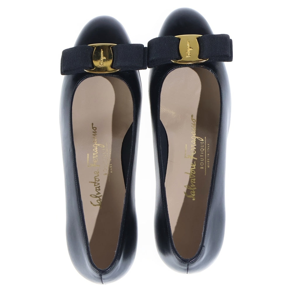 Salvatore Ferragamo(サルヴァトーレ フェラガモ) ヴァラ パンプス ブラック #5B レディース