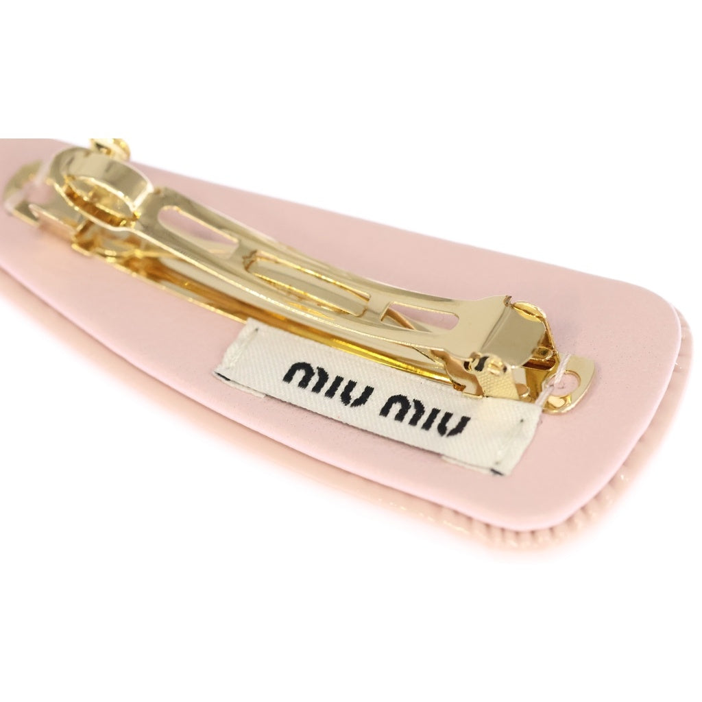 miumiu(ミュウミュウ) ロゴ ヘアクリップ バレッタ ピンク レザー