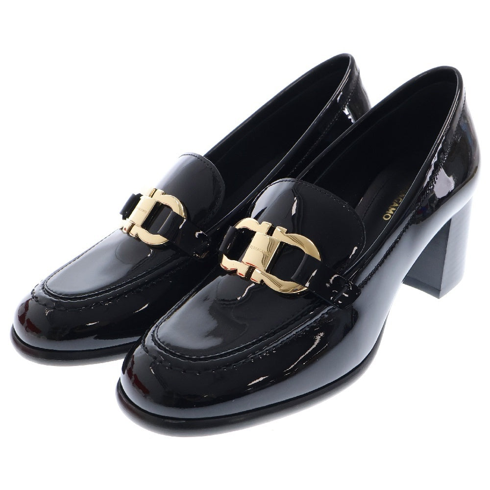 Salvatore Ferragamo(サルヴァトーレ フェラガモ) ガンチーニ ヒール ローファー パンプス シューズ ブラック ゴールド金具 エナメルレザー #5 1/2 レディース