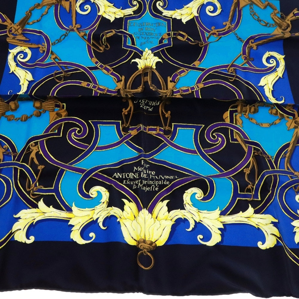 HERMES(エルメス) カレ90 Par Mefsire ANTOINE DE PLVVINEL 馬具 シルクスカーフ ネイビー
