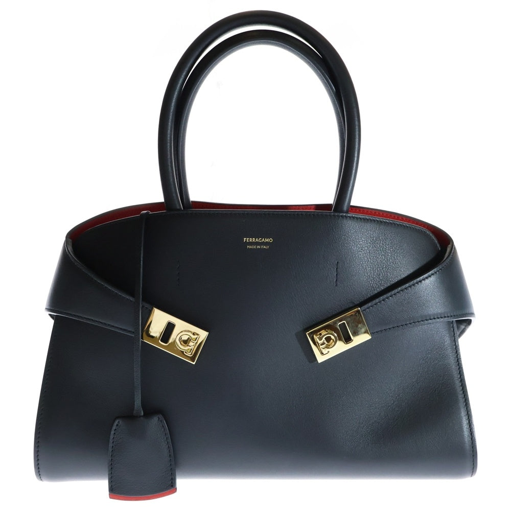 FERRAGAMO(フェラガモ) ハグ スモール 2WAYバッグ ショルダーバッグ ハンドバッグ ブラック×レッド ゴールド金具 レザー