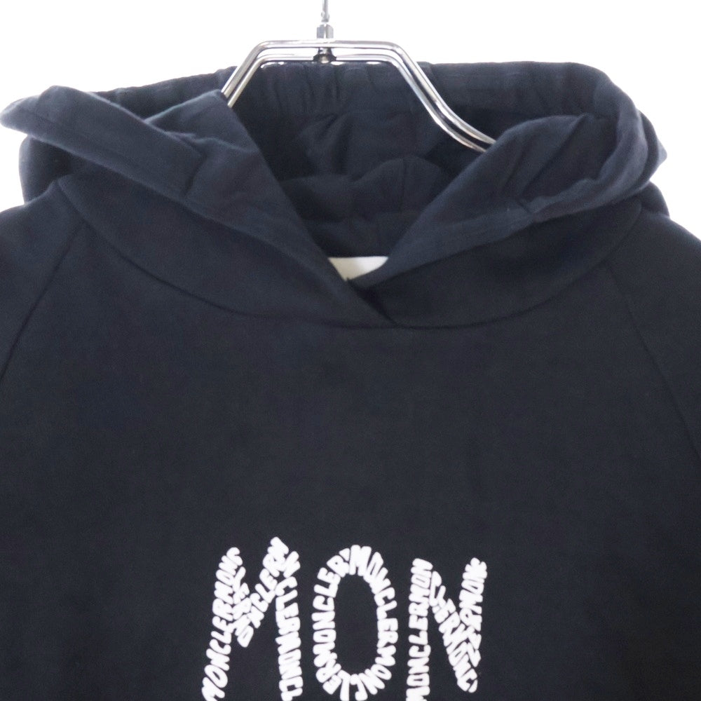 MONCLER(モンクレール) 22AW ロゴプリント 刺繍 ワッペン ラグランスリーブ プルオーバースウェットパーカー フーディー ブラック キッズ H29548G00006 899PS