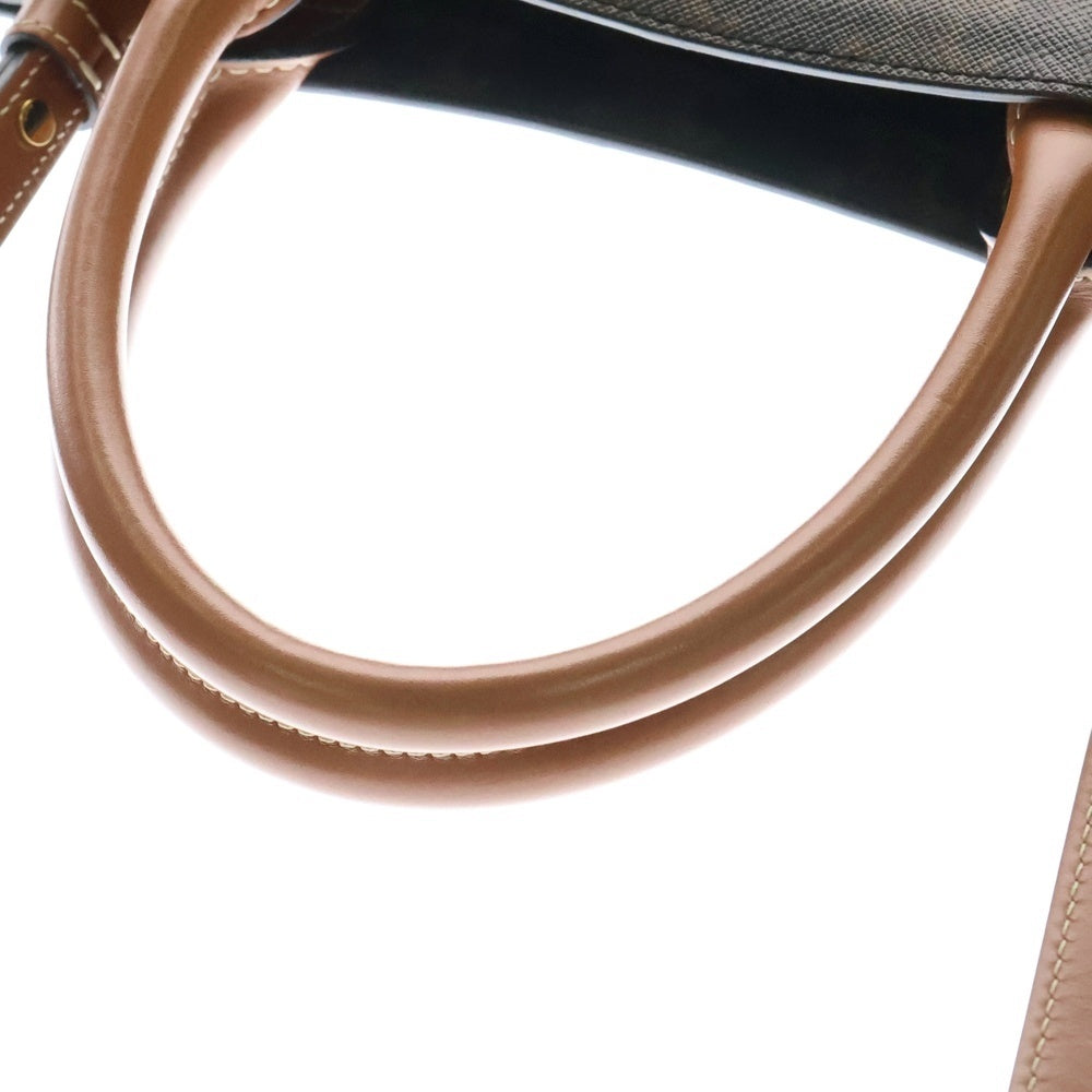 CELINE(セリーヌ) バーティカルカバ トリオンフ柄 スモール ロゴプリント PVC レザー 2WAY ハンド トート ショルダーバッグ ブラウン 191542