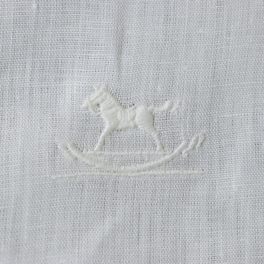 HERMES(エルメス) ワンポイントロゴ刺繍 リネン パジャマセットアップ ホワイト キッズ ベビー服
