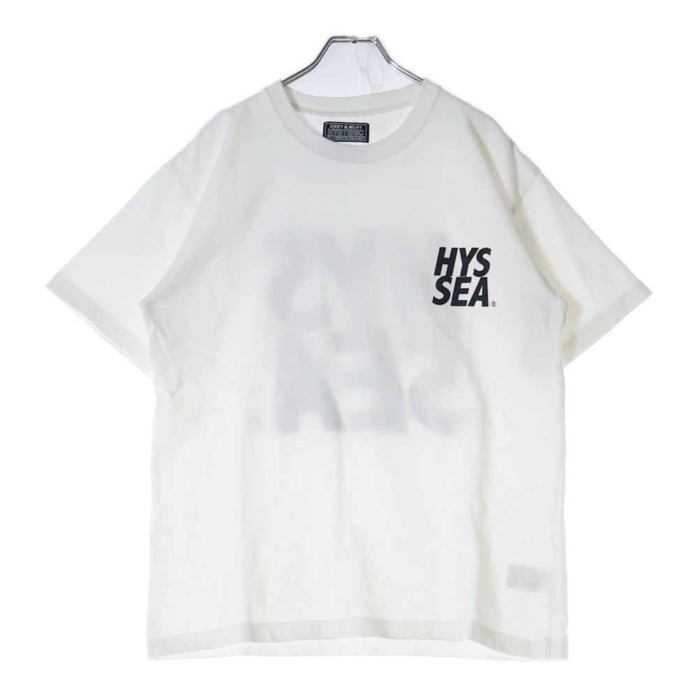 HYSTERIC GLAMOUR(ヒステリックグラマー) ×WIND AND SEA ウィンダンシー バックロゴプリント クルーネック 半袖Tシャツ カットソー ホワイト WDS-C-HYS-23-AP-Q1-21