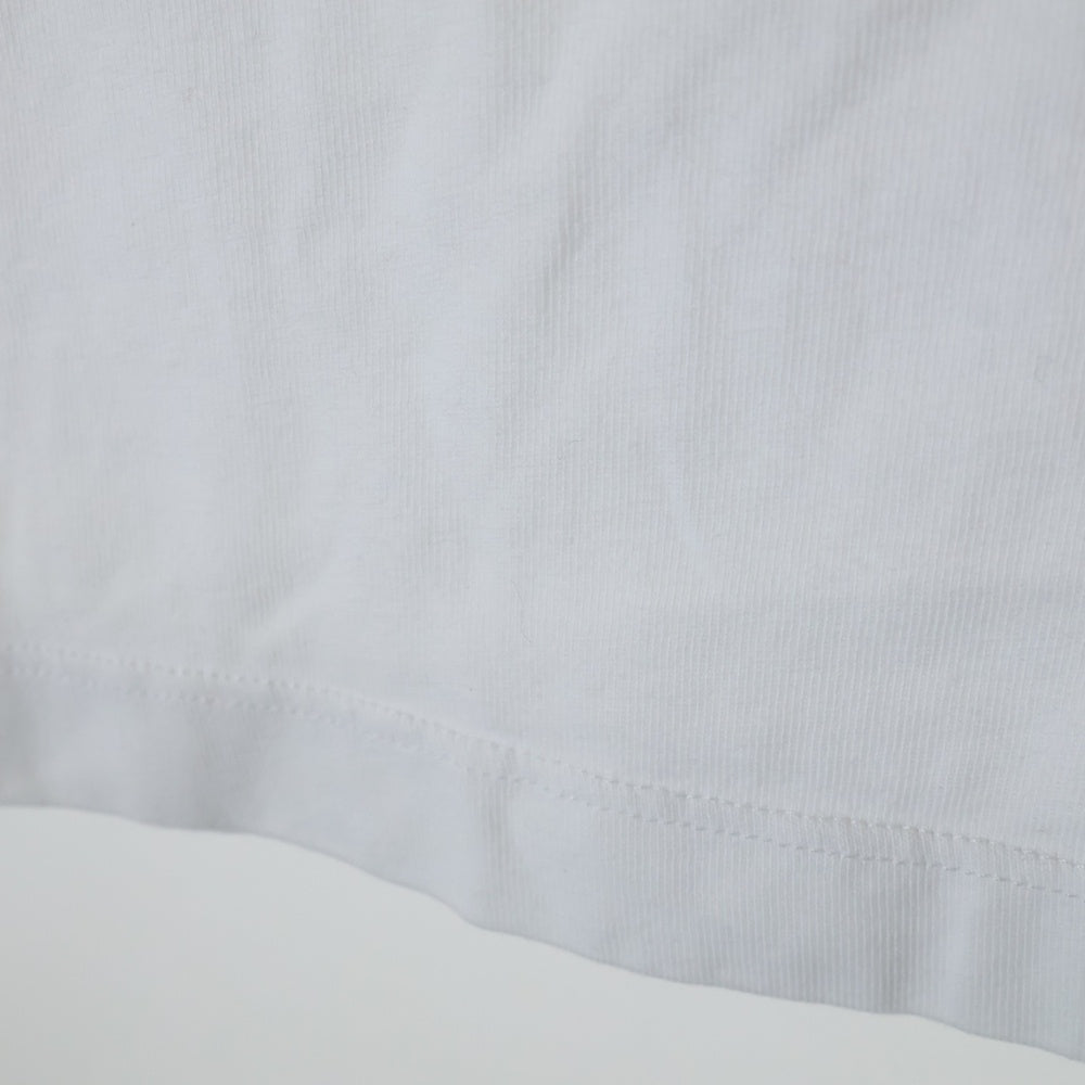 MONCLER(モンクレール) ワンポイント ワッペンロゴ 袖ラバーロゴテープ クルーネック 半袖Tシャツ カットソー ホワイト G20918C00026 8390T