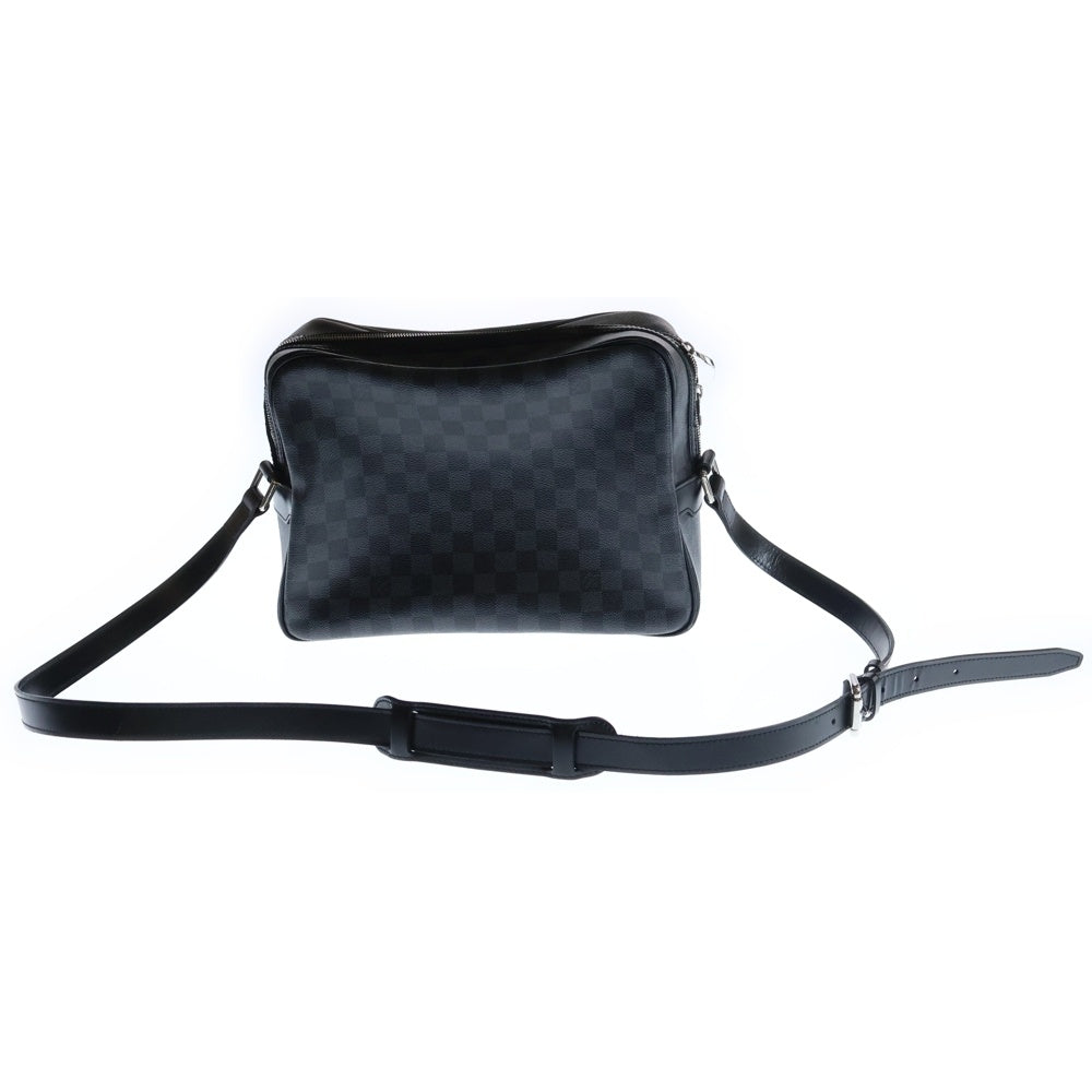 LOUIS VUITTON(ルイヴィトン) ダミエグラフィット イオ ショルダーバッグ ブラック PVC シルバー金具 N45252