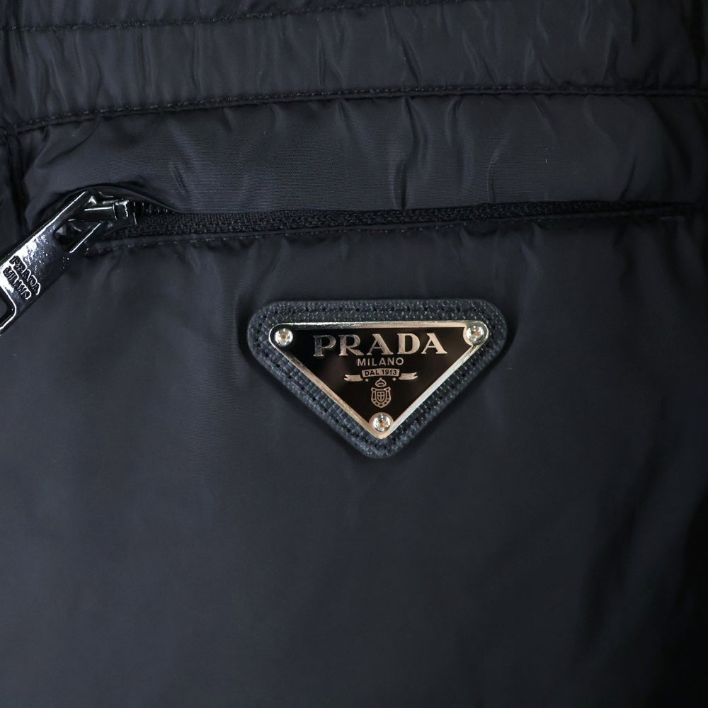 PRADA(プラダ) 22AW トライアングルロゴプレート フーデッド ジップアップ ダウン ロング ジャケット コート ブラック レディース 29F430