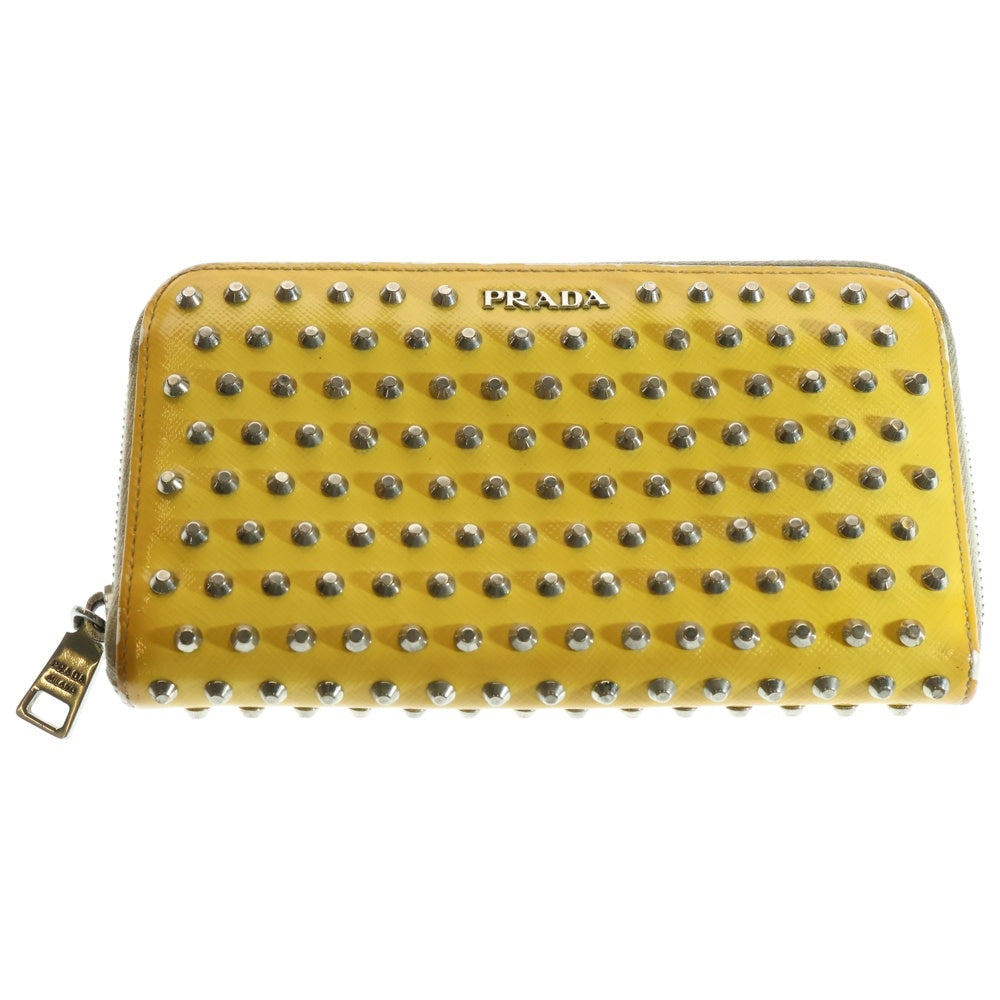PRADA(プラダ) パテントレザー スタッズ ラウンドファスナー ロングウォレット 長財布 シルバー金具 イエロー 1M0206