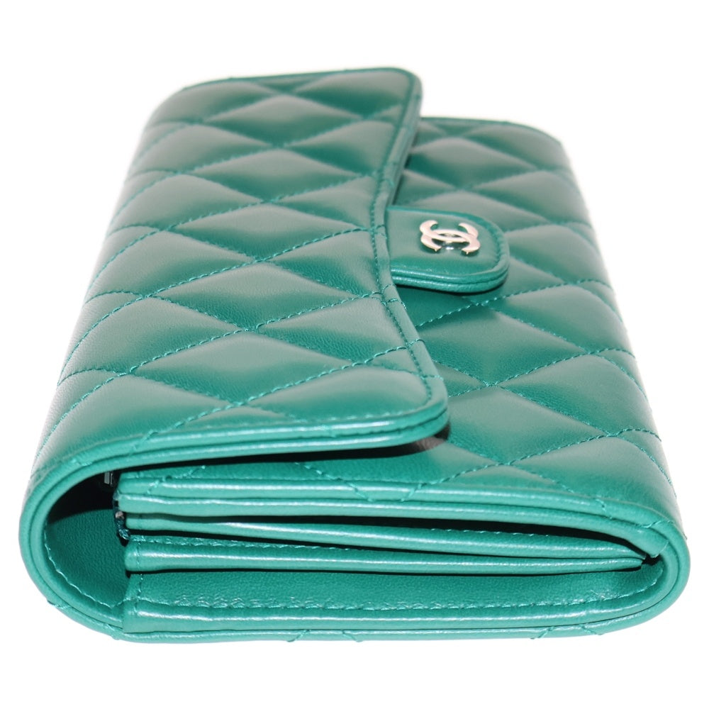 CHANEL(シャネル) マトラッセ タイムレスクラシック ラムレザー ロングフラップウォレット 長財布 グリーン