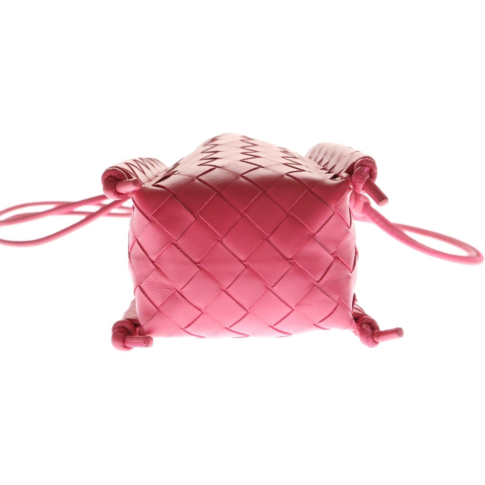 Bottega Veneta イントレチャート ショルダーバッグ ピンク レザー BOTTEGA VENETA (ボッテガ・ヴェネタ) イントレチャート レザー
