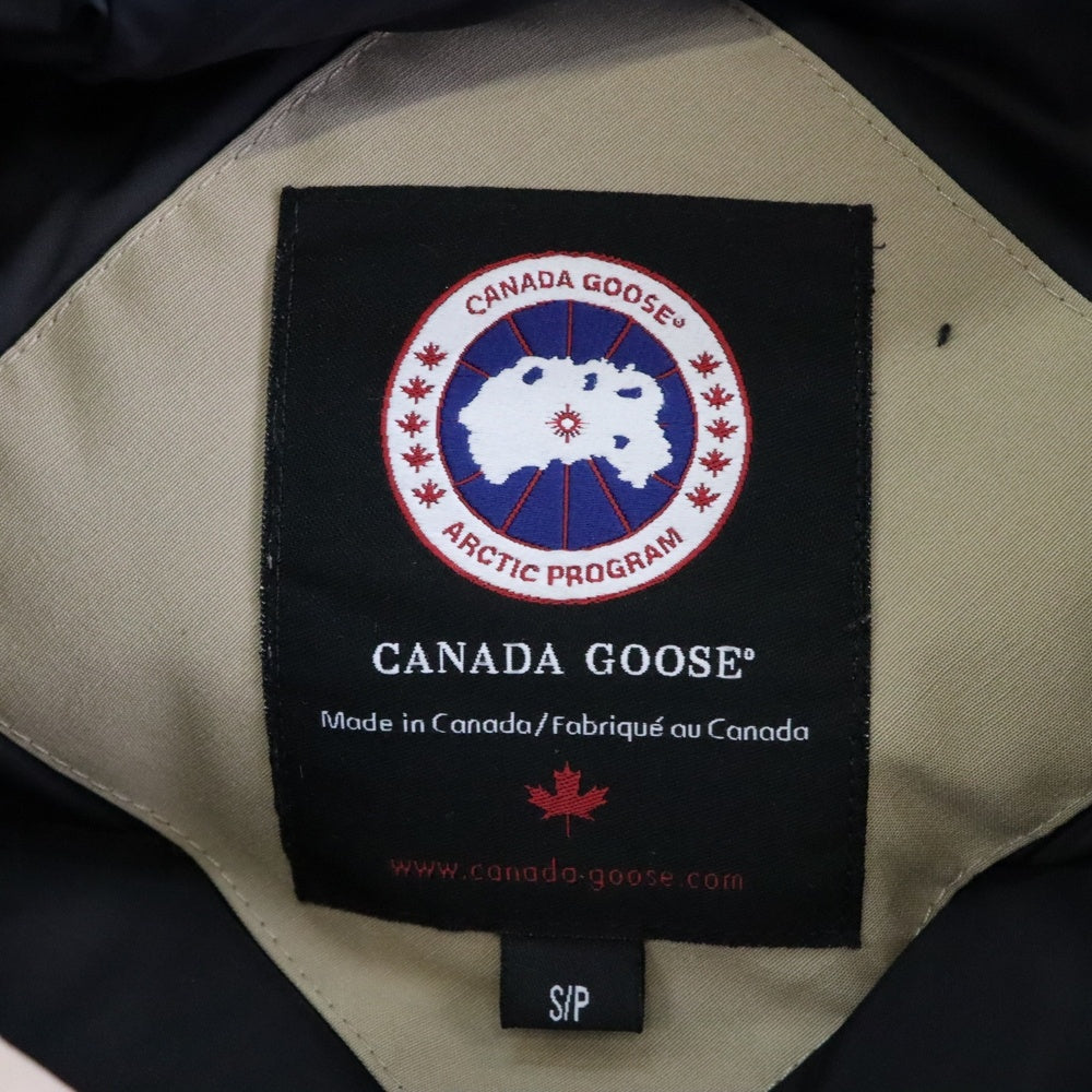 CANADA GOOSE(カナダグース) LABRADOR DOWN JACKET ラブラドール ワッペンロゴ ファー フーデッド ジップアップ ダウンジャケット ベージュ レディース 7958JM R