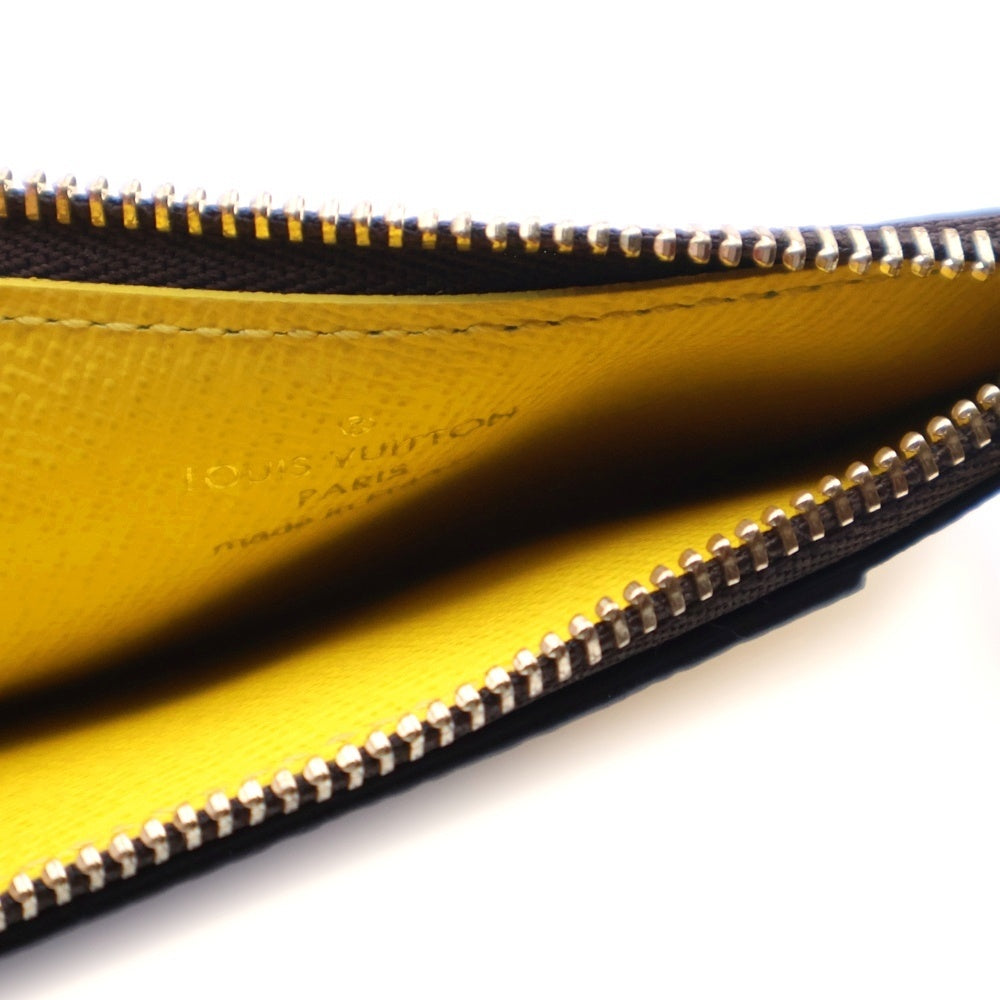 LOUIS VUITTON(ルイヴィトン) ポルトカルト ロミー モノグラム ジョーヌ PVC レザー ロゴプレート カード パス コイン フラグメントケース 小銭入れ ゴールド金具 ブラウン/イエロー M81882