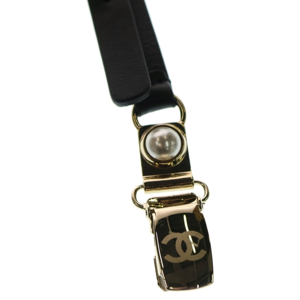 CHANEL(シャネル) ココマーク フェイクパール サスペンダー ブラック×ホワイト A21K ゴールド金具 レディース