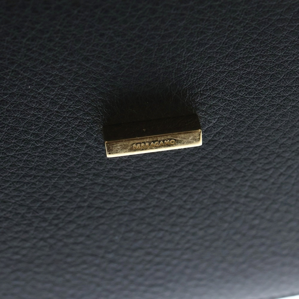 FERRAGAMO(フェラガモ) ハグ スモール ブラック レザー