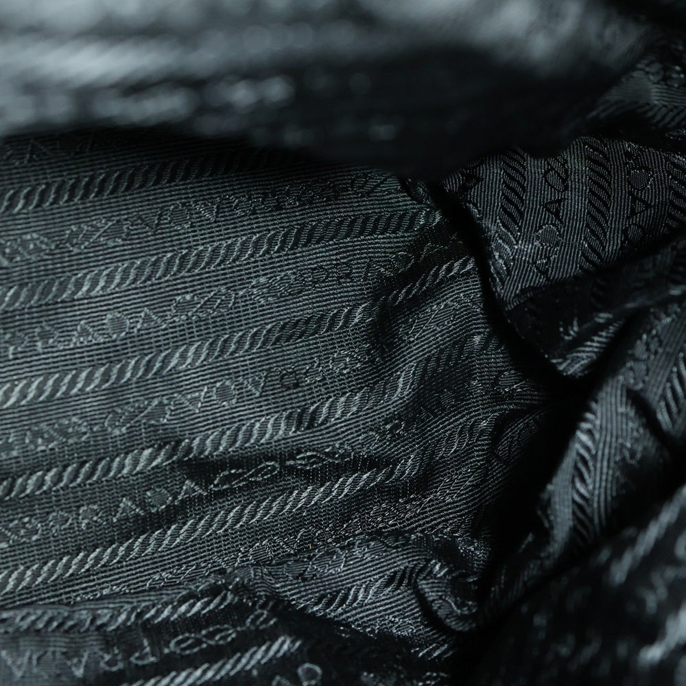 PRADA(プラダ) 三角プレート バックパック リュックサック ショルダーバッグ ブラック テスート BZ0001 シルバー金具