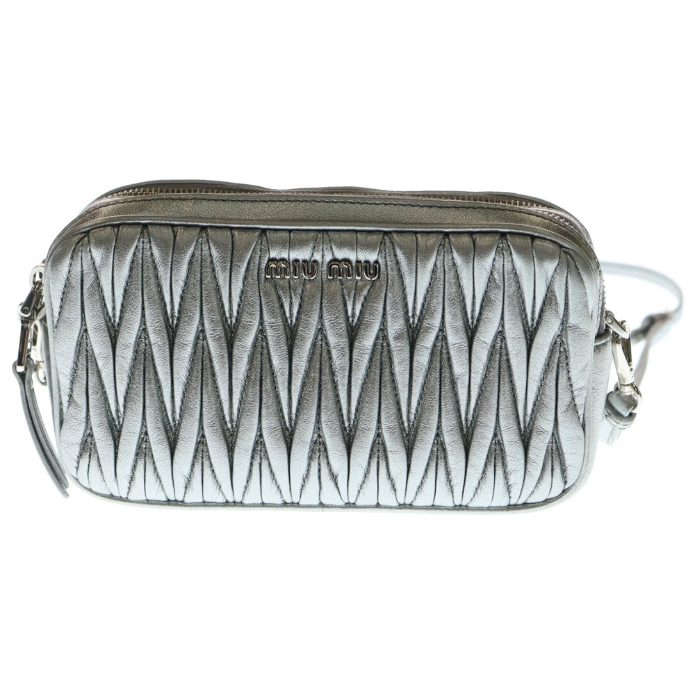 miumiu(ミュウミュウ) マテラッセ ショルダーバッグ ミニバッグ メタリック シルバー レザー