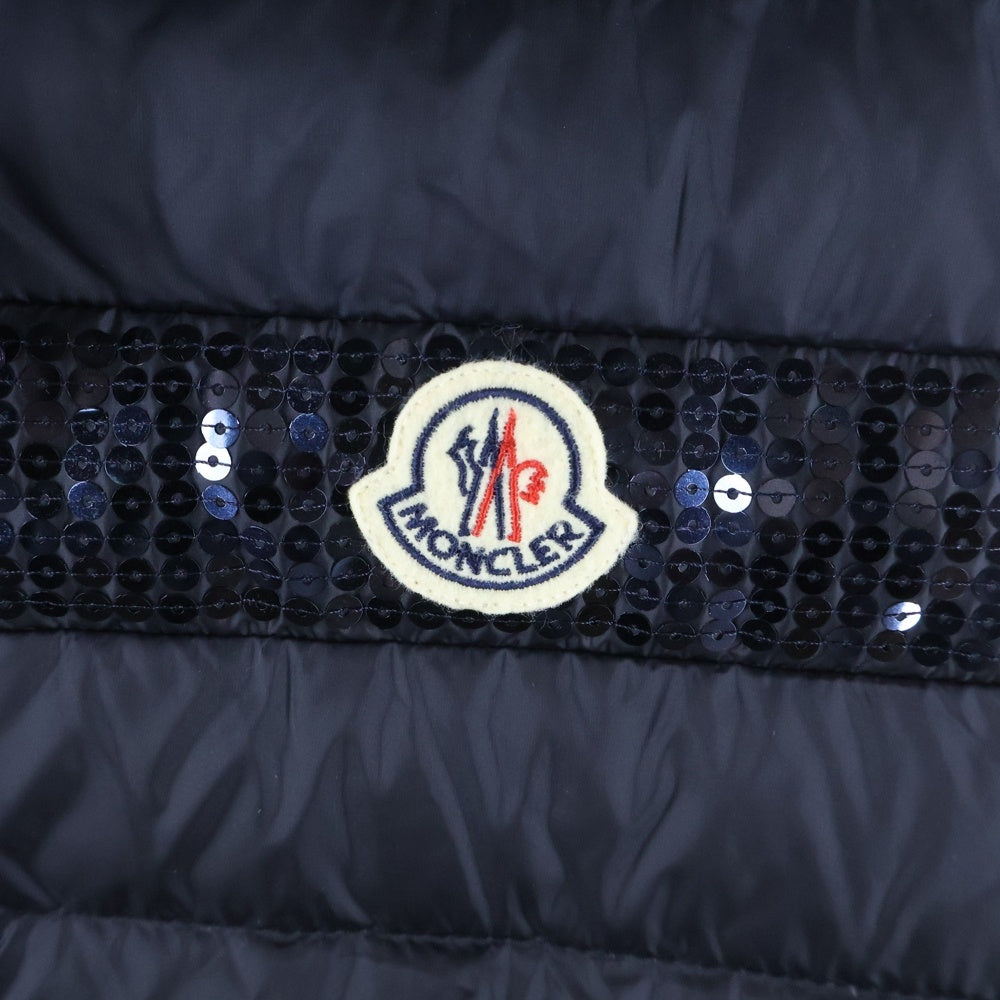 MONCLER(モンクレール) 22SS ESI ワッペンロゴ スパンコール フーデッド ジップアップ ダウンジャケット ネイビー キッズ J19541A00001 595FE