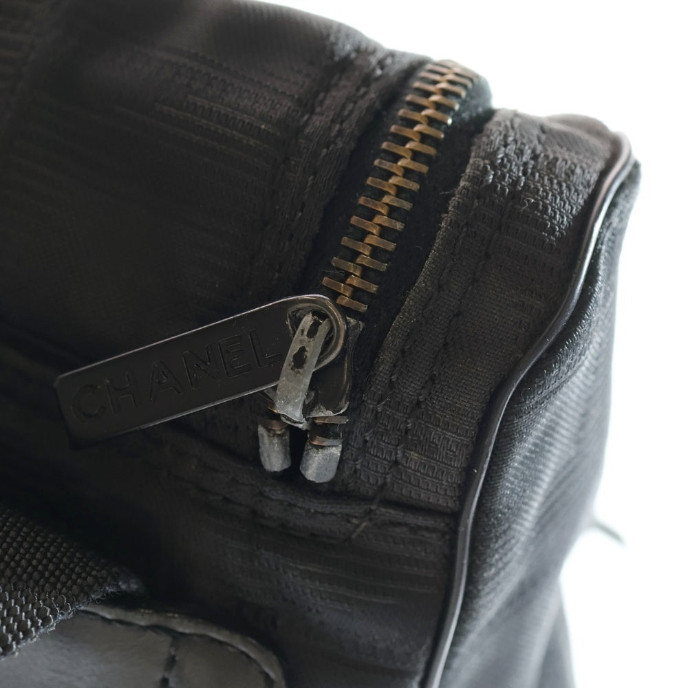 CHANEL(シャネル) ニュートラベルライン リュックサック バッグパック ブラック ナイロン ゴールド金具 レディース