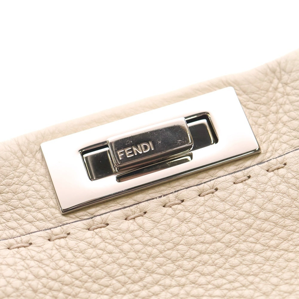 FENDI(フェンディ) ピーカブー セレリア ミディアム アイボリー レザー 8BN290