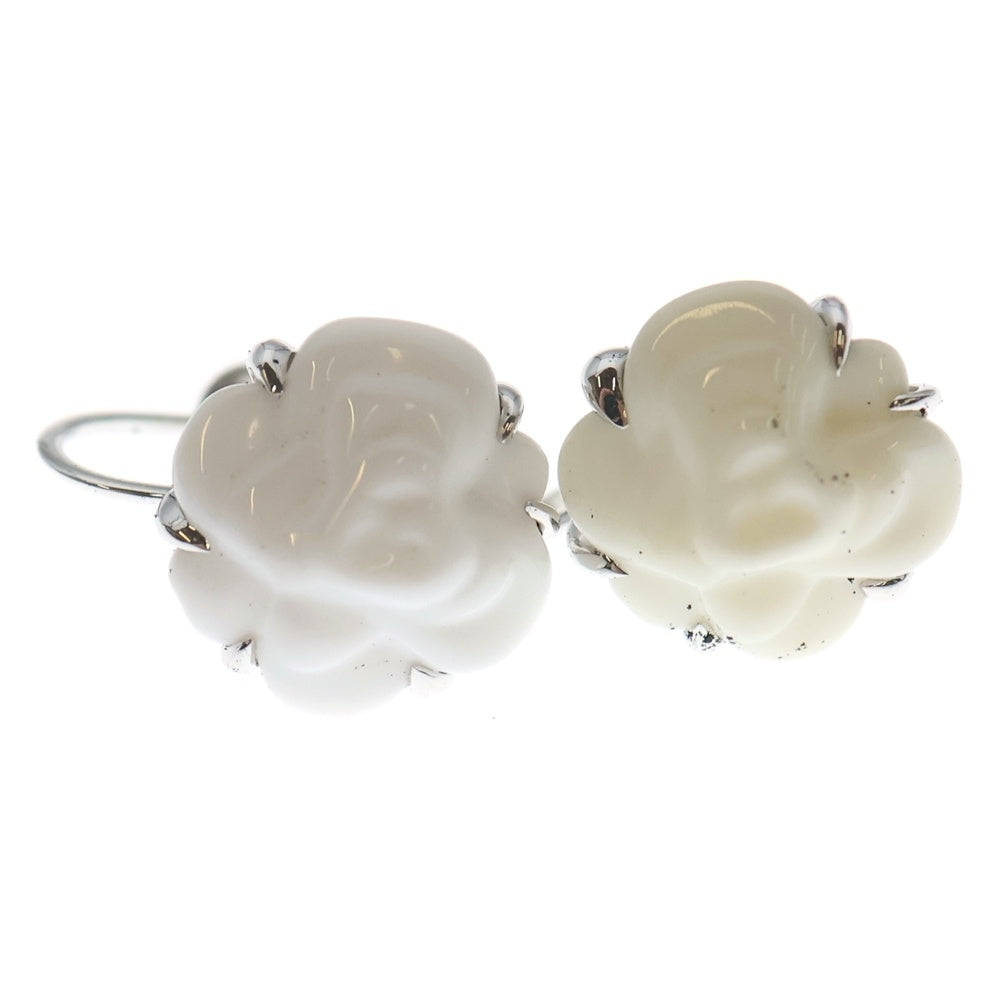 CHANEL(シャネル) カメリア カルセドニー イヤリング ホワイト Au750WG