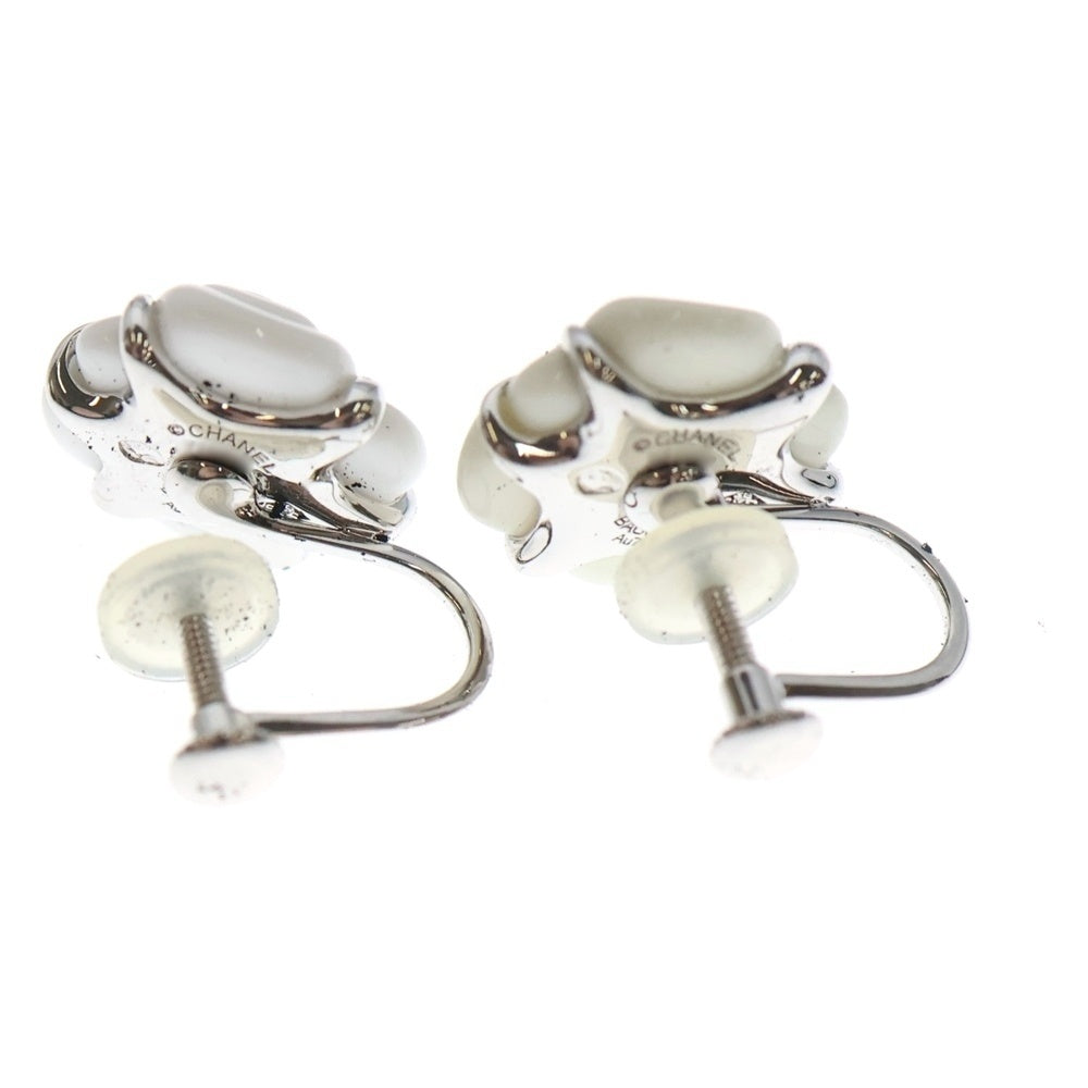 CHANEL(シャネル) カメリア カルセドニー イヤリング ホワイト Au750WG 3.8g レディース