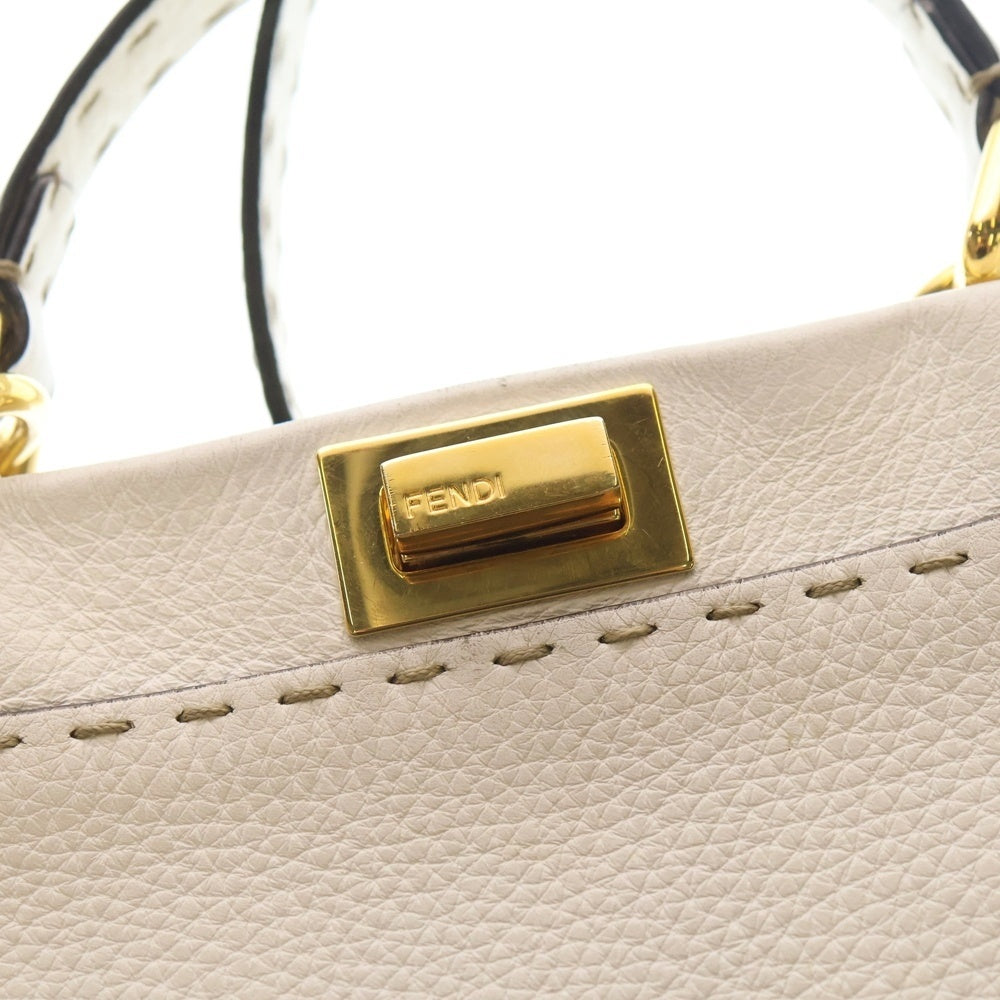 FENDI(フェンディ) ピーカブー ミニ セレリア 2WAYバッグ ハンドバッグ ショルダーバッグ ホワイト レザー 8BN244 ゴールド金具 レディース