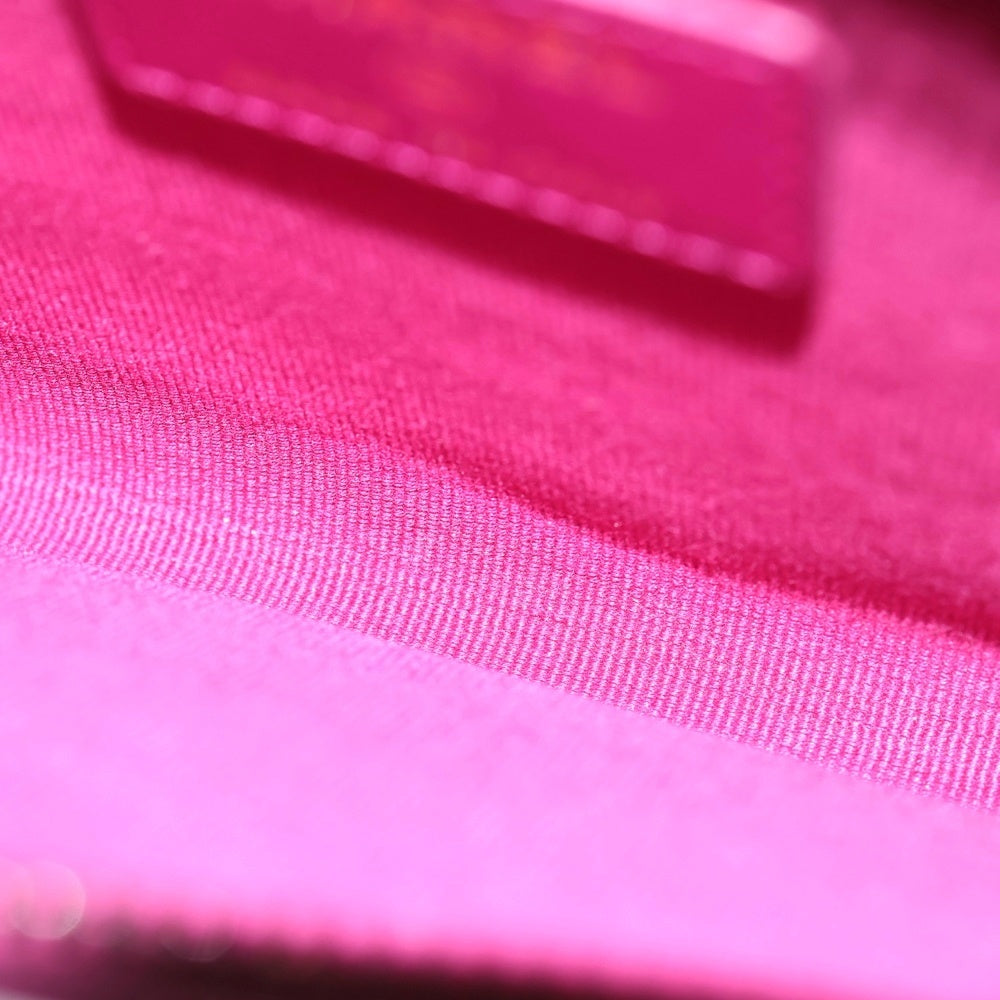 CHANEL(シャネル) フラグメントケース ピンク キャビアスキン ゴールド金具 レディース