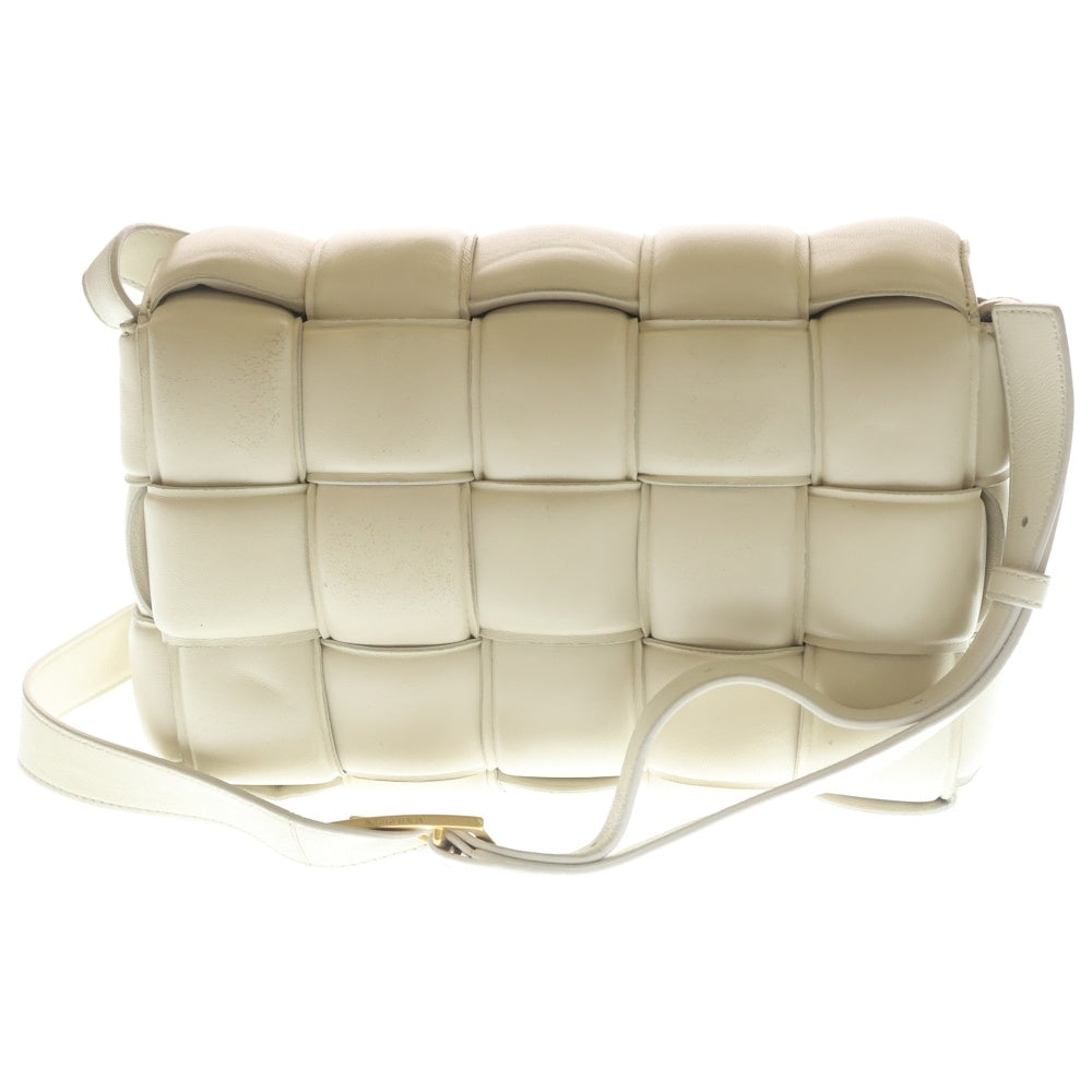 BOTTEGA VENETA(ボッテガヴェネタ) パデットカセット ショルダーバッグ ホワイト レザー ゴールド金具 レディース