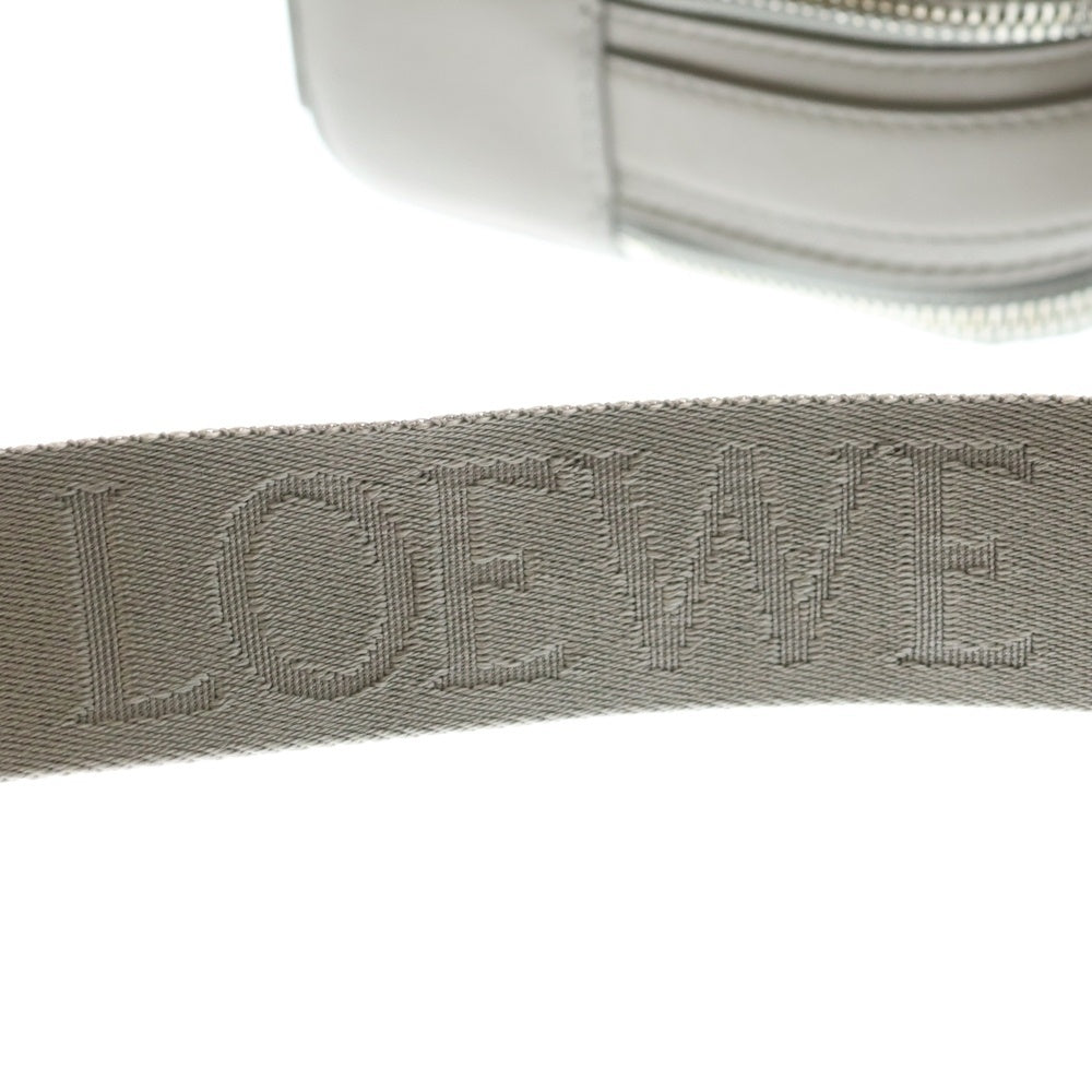 LOEWE(ロエベ) ロエベ アナグラムロゴ レザー 2WAY ハンド ショルダー カメラバッグ シルバー金具 グレー