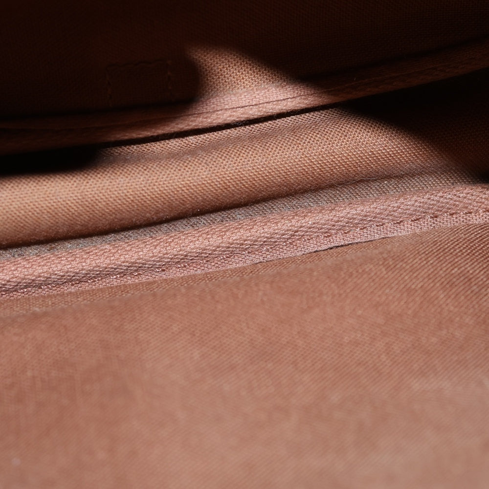 LOUIS VUITTON(ルイヴィトン) モノグラム ソミュール30 M42256 レディース