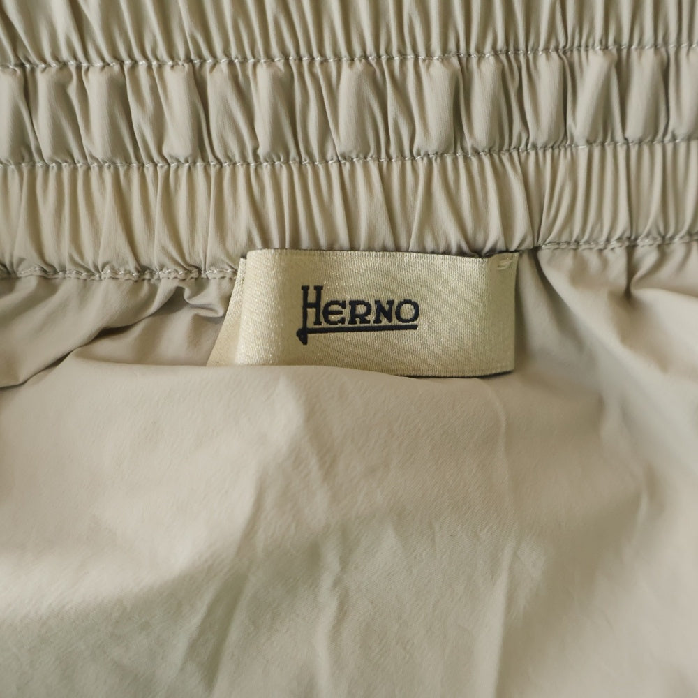 HERNO(ヘルノ) ナイロンストレッチスカート ベージュ 40 GN000007D レディース