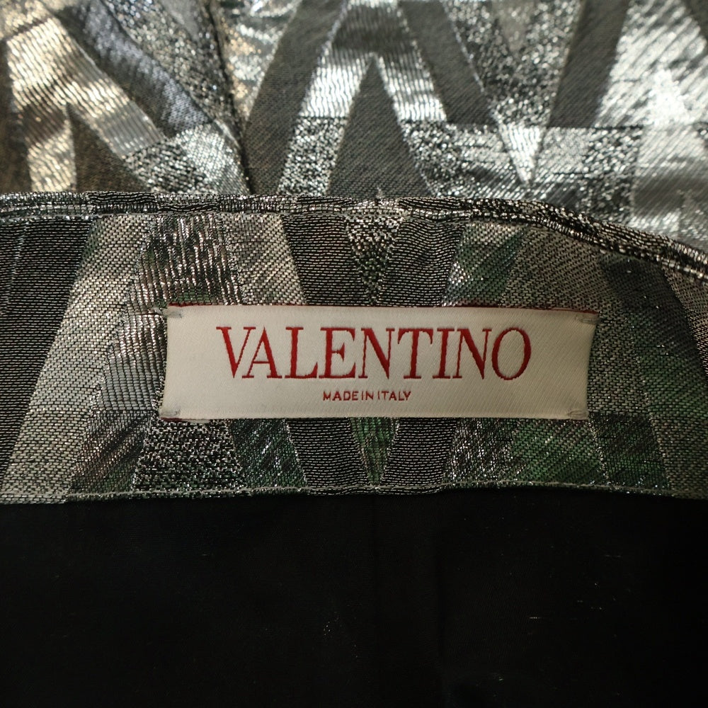 VALENTINO(ヴァレンティノ) ロゴメタリックショートパンツ シルバー レディース XB3RF1V66UM