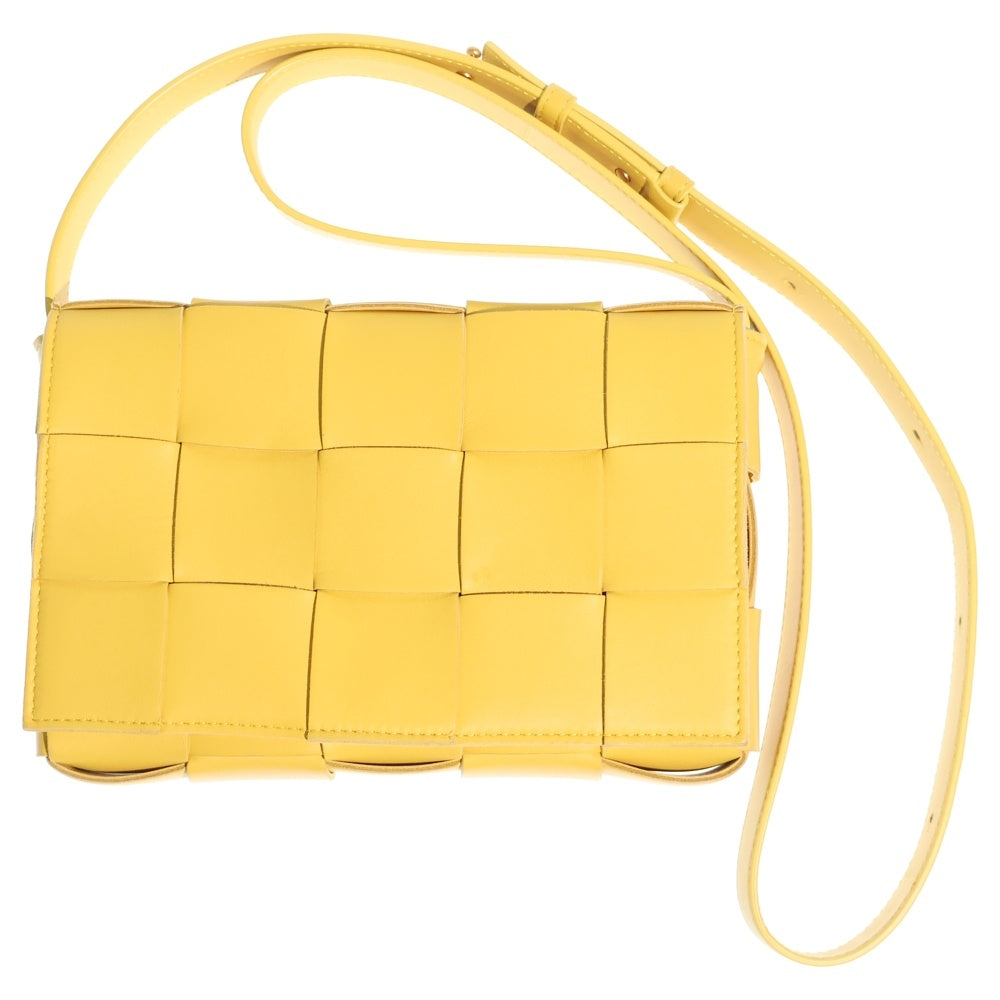 BOTTEGA VENETA(ボッテガヴェネタ) イントレチャート カセット ショルダーバッグ ミニバッグ イエロー レザー ゴールド金具 レディース