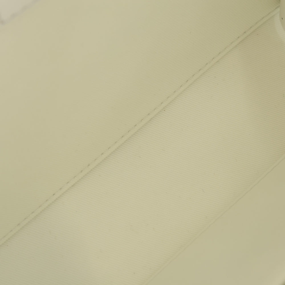 LOUIS VUITTON(ルイヴィトン) LVオーナメント ソフトトランク ショルダーバッグ チェーンバッグ ホワイト レザー M21833 ホワイト金具 レディース