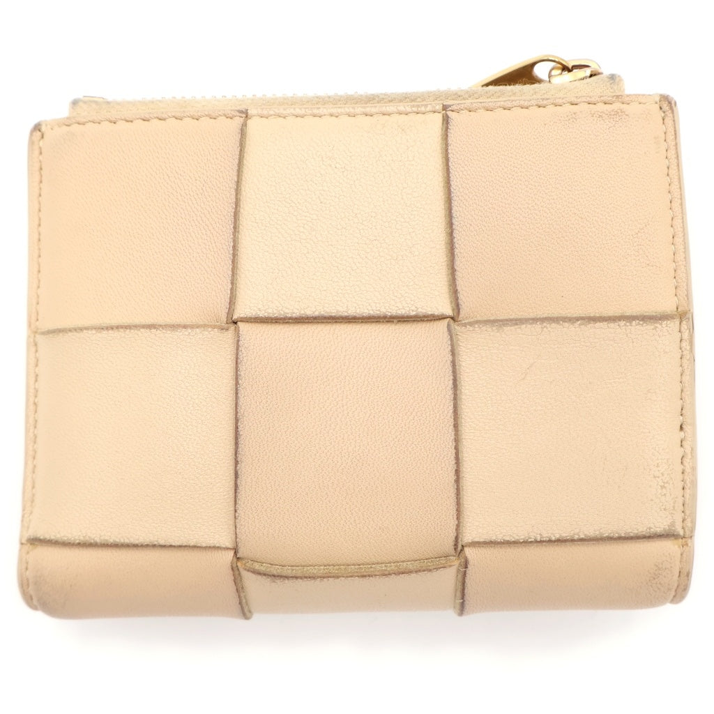 BOTTEGA VENETA(ボッテガヴェネタ) カセット マキシイントレチャート レザー コンパクトウォレット 二つ折り財布 ベージュ レディース