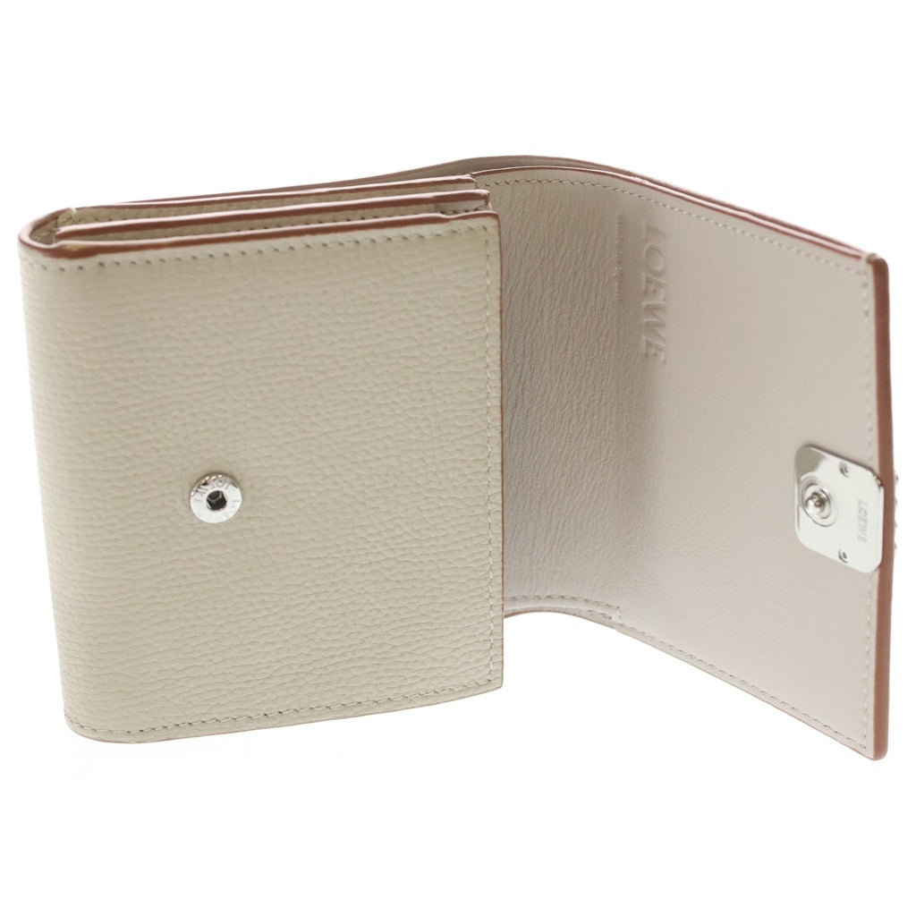 LOEWE(ロエベ) アナグラムロゴプレート トライフォールド レザー コンパクトウォレット 二つ折り財布 ベージュ レディース